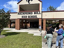 Richmond Hill High School (Georgia).jpg