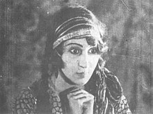 Roohangiz Saminejad as Golnar