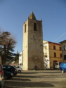 Torre civica medievale (XV secolo), ex campanile della chiesa di Santa Maria