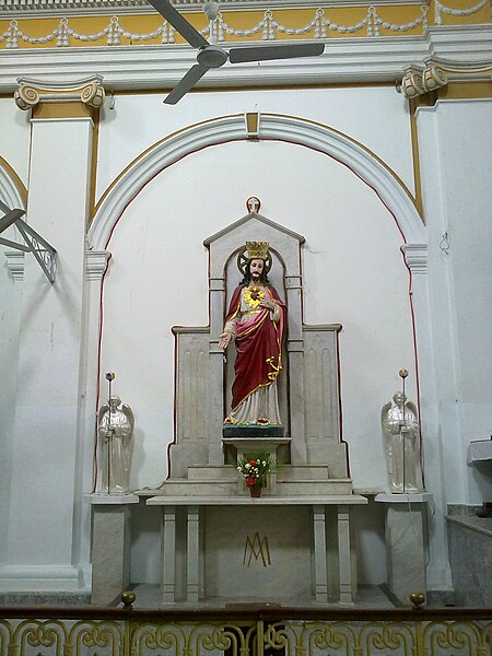 File:Sacred Heart pondy cathedral.jpg