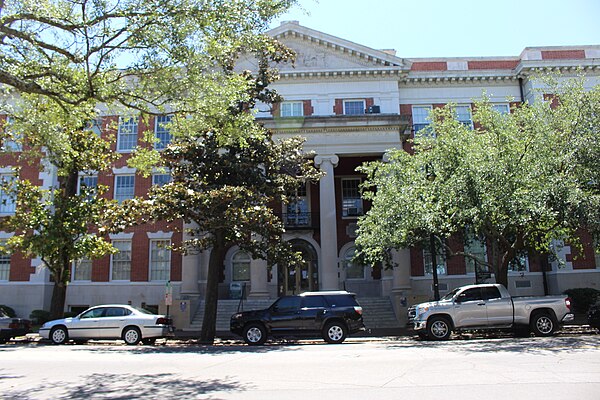 Savannah-Chatham County Public Schools headquarters