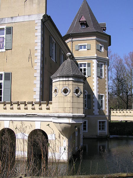 File:Schloss Westhusen 04.jpg