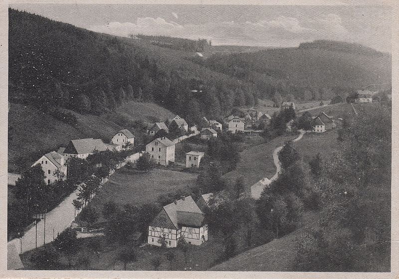 File:Schmiedeberg (Niederpöbel).jpg