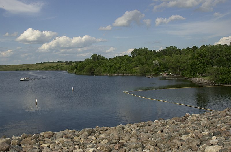 File:Sheyenne River Valley Scenic Byway - Boater on Lake Ashtabula - NARA - 7722122.jpg