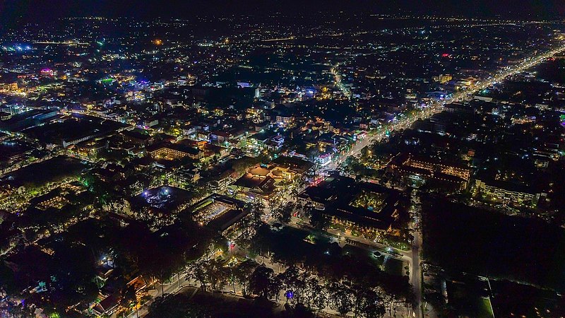 File:Siem Reap Skyline at Night.jpg