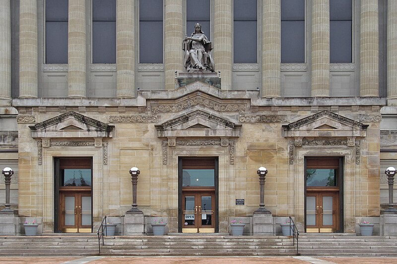 Entrance to Soldiers and Sailors Hall