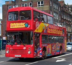 Halv kabrioletbuss (Leyland Olympian) i Newcastle.