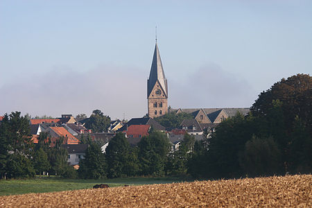 Steinheim mit Kirche