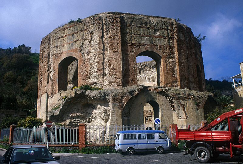 File:Temple of Venus, Baiae.jpg