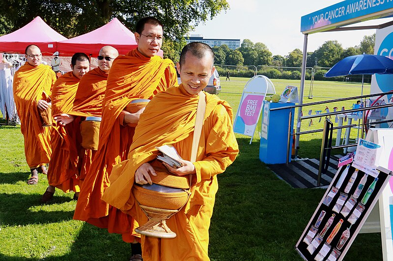 File:Thai Monks.jpg