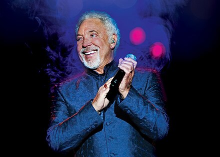 Tom jones. Том Джонс 2022. Sir Tom Jones. Том Джонс (Tom Jones), 1963.