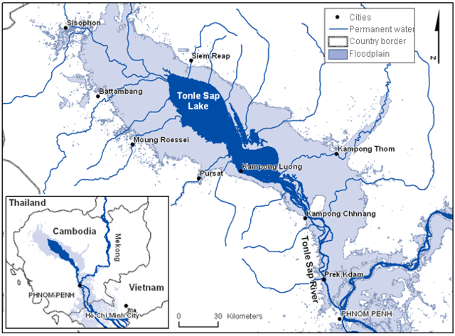 Construction of a fishing lot barrage in the Tonle Sap River