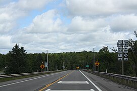 Yol işaretlerinin fotoğrafı