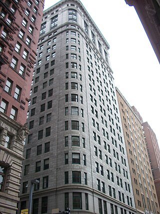 <span class="mw-page-title-main">The Carlyle (Pittsburgh)</span> Skyscraper in Pittsburgh