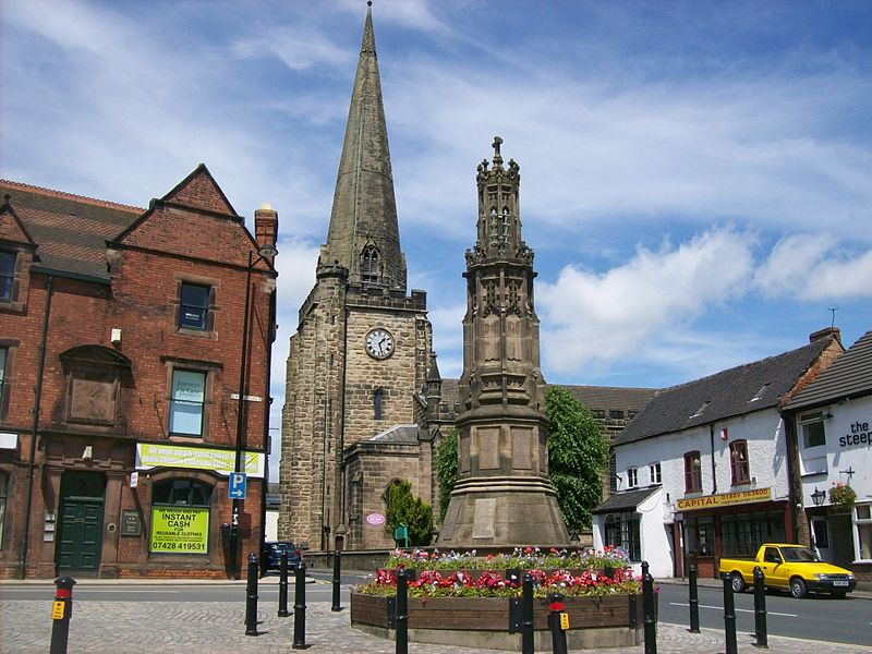 File:Uttoxeter, Market Place.JPG