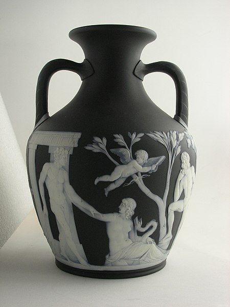 File:Vase (AM 1932.233-42).jpg