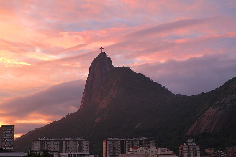 File:Visual do Cristo Redentor, des de Botafogo.jpg