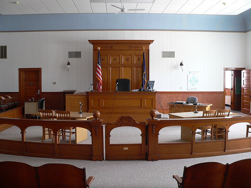 File:Wayne County Courthouse (Nebraska) courtroom 1.JPG
