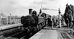 Oxford - Fairford treni geograph-2571624-by-Ben-Brooksbank.jpg ile Witney istasyonu