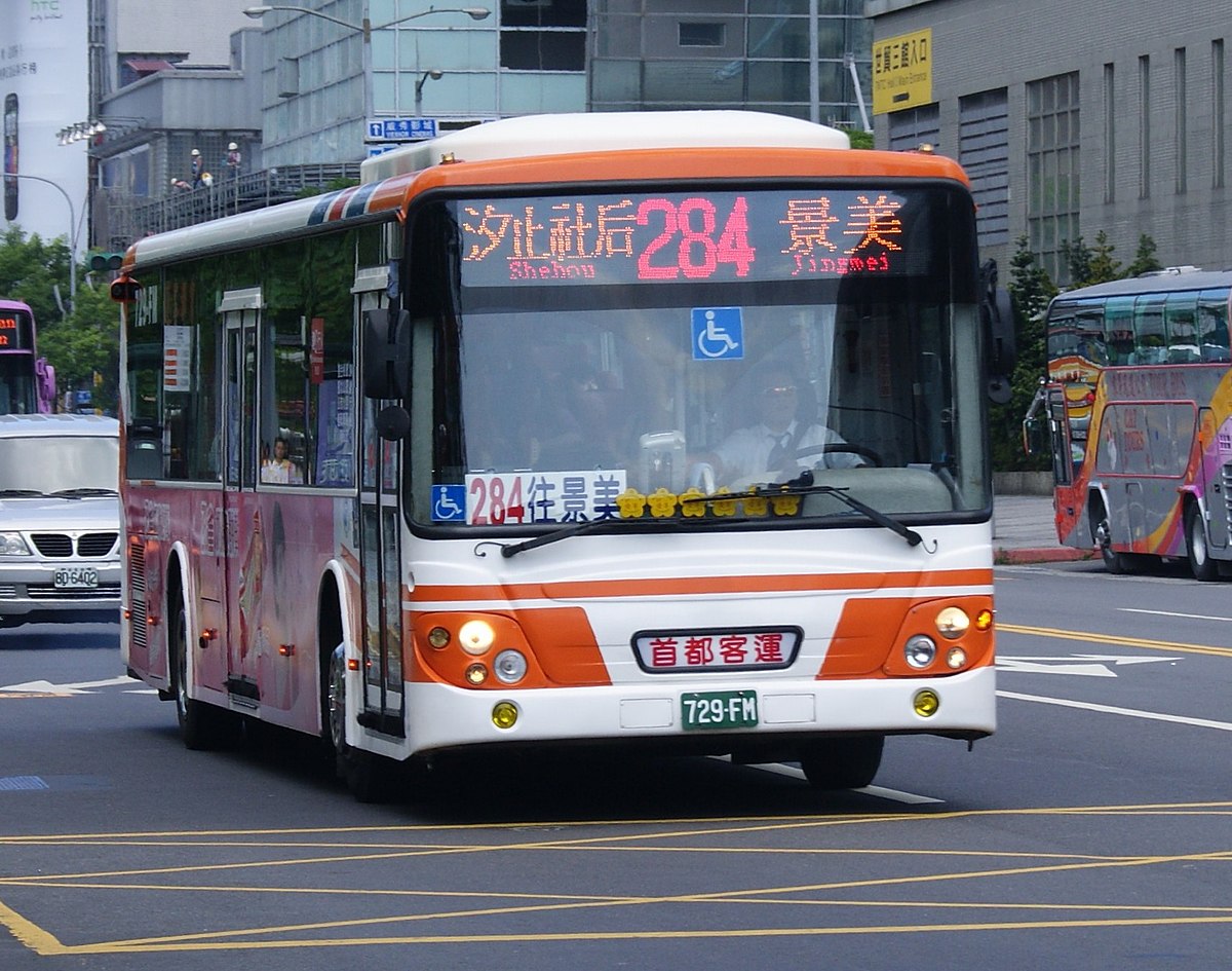 File:首都客運 729-FM 284.jpg - Wikimedia Commons