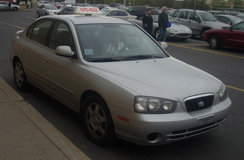 File:'01-'03 Hyundai Elantra Sedan (Driving School).JPG