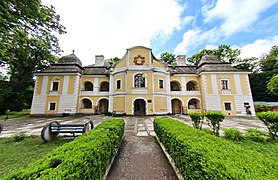 Le palais de Perényich et son parc classé[5],[6],[7],