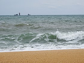 Скалы-корабли вдали с мыса Опук