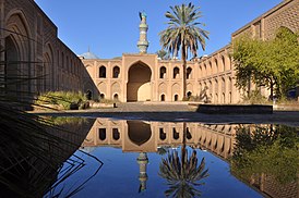 المدرسة في بغداد (3).jpg