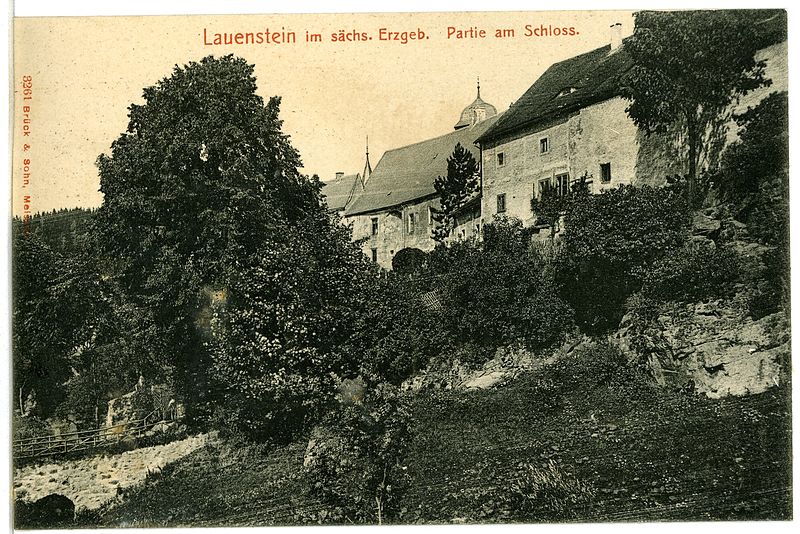 File:03261-Lauenstein-1903-am Schloß-Brück & Sohn Kunstverlag.jpg