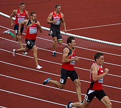 Heat 3 0326 400m tienkamp vdp van alphen (28463062961).jpg