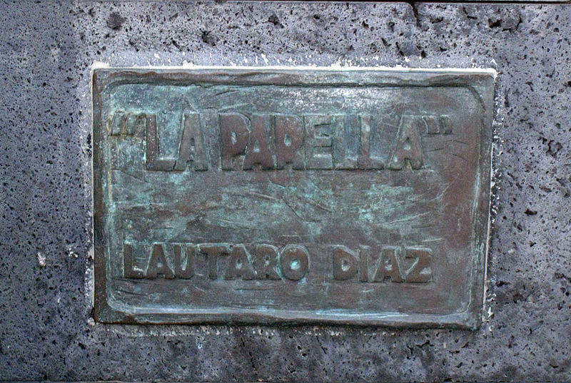 File:095 La parella, de Lautaro Díaz, placa.jpg