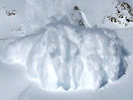 雪崩是濁流的一種形式，空氣是支持流體.