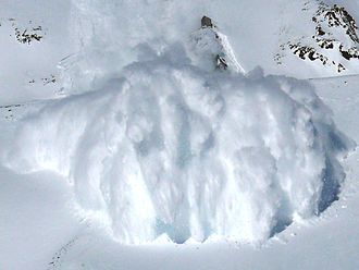 Example of powder snow avalanche 2007-02-15-CLB-Couloir2-1c.JPG