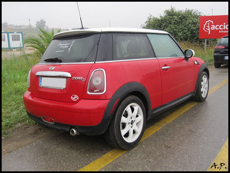 File:2008 Mini Cooper D (4811782467).jpg