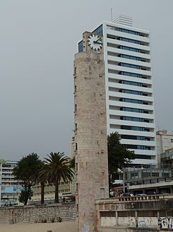 Avenida 25 de aprile