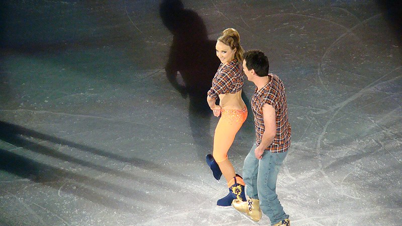 File:2011 - Dancing on Ice (Manchester Evening News Arena) 'Comedy' Dave Vitty & Nina Ulanova (5677446497).jpg