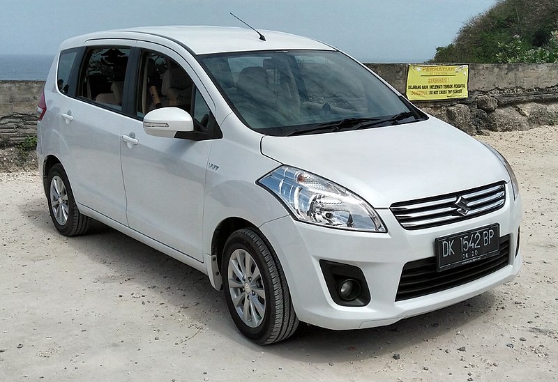 File:2015 Suzuki Ertiga GX (front), Pandawa Beach (cropped).jpg