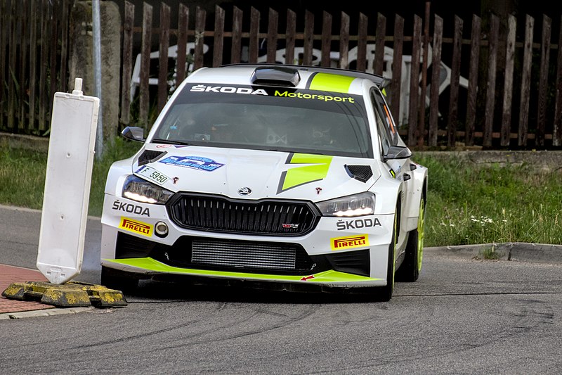 File:2022 Bohemia Rally Mladá Boleslav - Mikkelsen, Škoda Fabia RS Rally2.jpg