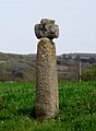 Croix en granite située le long de la route départementale 28 près de Graéoc.