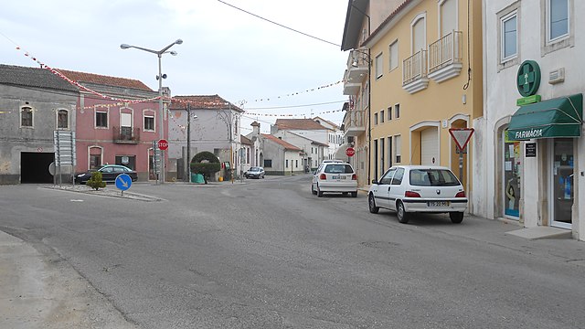 Cruzamento no centro da Abrunheira