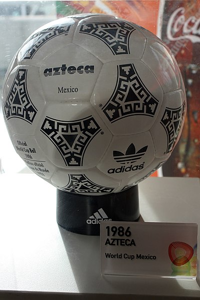 Berkas:Adidas Azteca.jpg