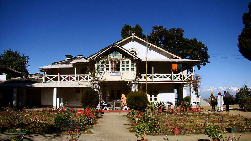 File:Advaita Ashrama, Mayavati, a branch of the Ramakrishna Math, founded on March 19, 1899.jpg