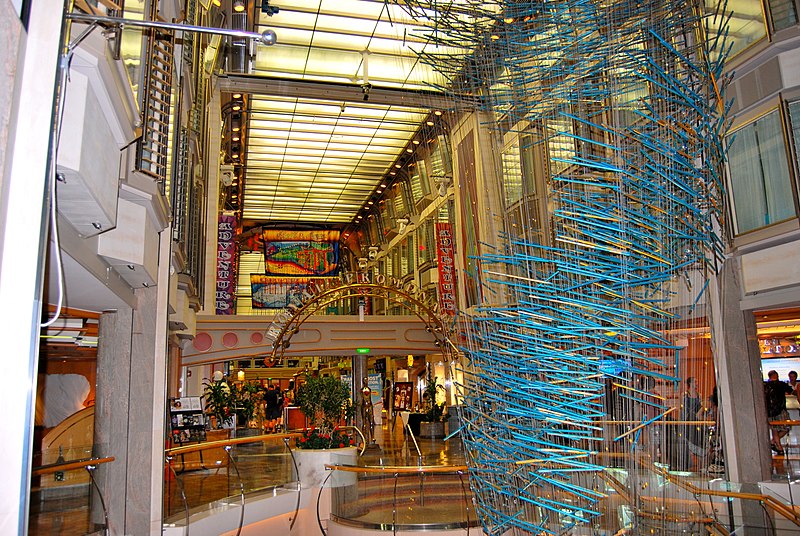 File:Adventure of the Seas Promenade 2012-1 Wade.JPG