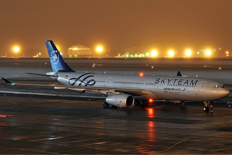 File:Airbus A330 Aeroflot VQ-BCQ SVO March 2011.jpg