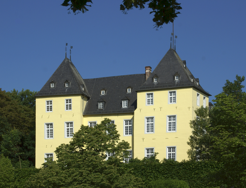 File:Alfter Schloss (03).png