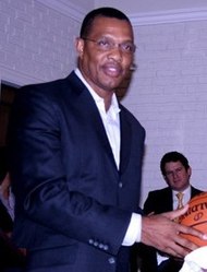 Gentry in 2009 Alvin Gentry cropped.JPG