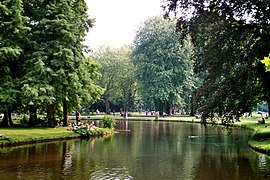 Amsterdam, Vondelpark, at the pond-2.jpg