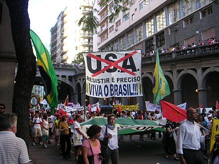 Anti-U.S. banner in a demonstration in Brazil, 27 January 2005