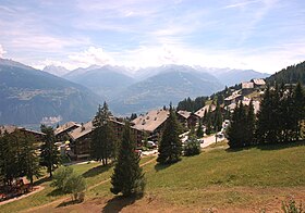 Vue aérienne de la station.