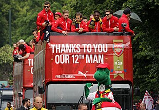 Arsenal parade bus
